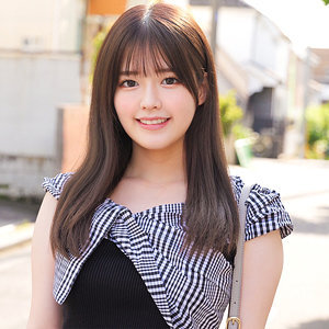 Jogue com a Linda Konomi em Cenários Quentes