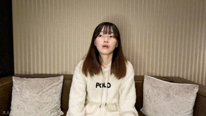 And Haru (19): Slender, Cute & Obedient Amateur First Shoot Creampie
